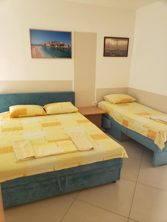 Apartments Petricevic Sutomore Ngoại thất bức ảnh