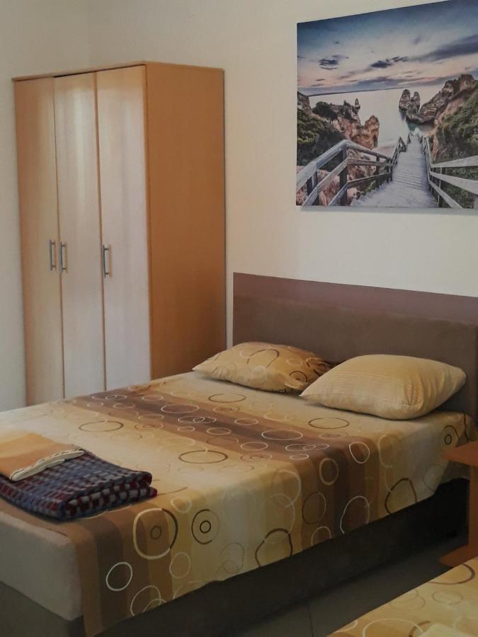 Apartments Petricevic Sutomore Ngoại thất bức ảnh