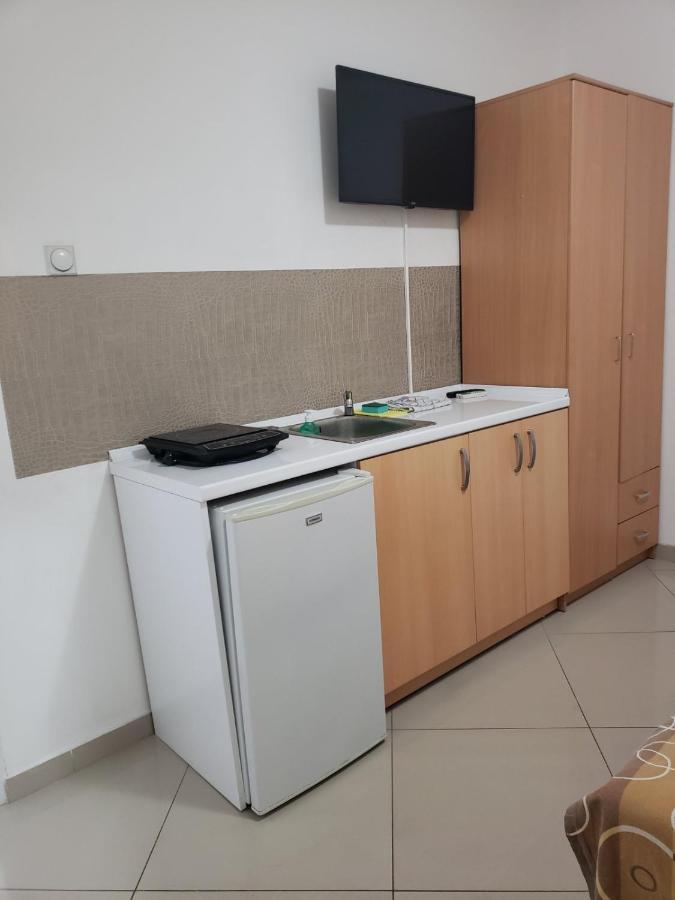 Apartments Petricevic Sutomore Ngoại thất bức ảnh