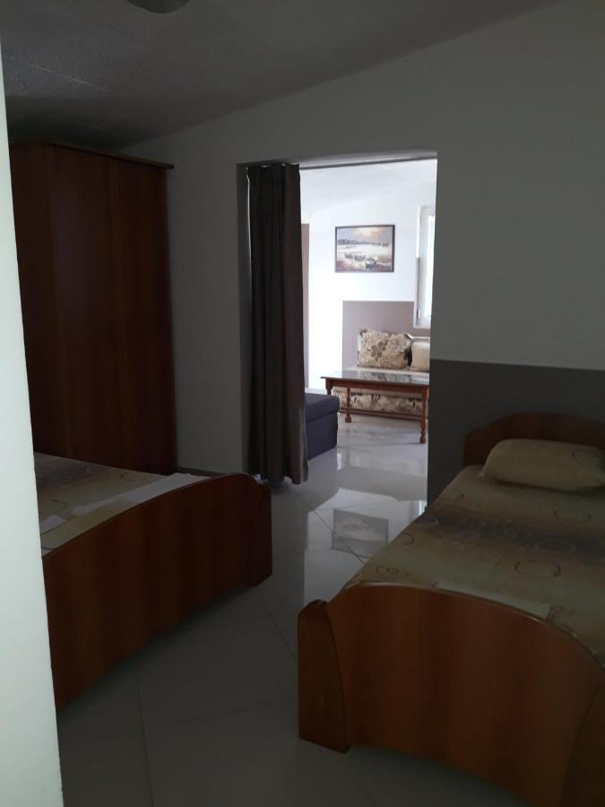 Apartments Petricevic Sutomore Ngoại thất bức ảnh