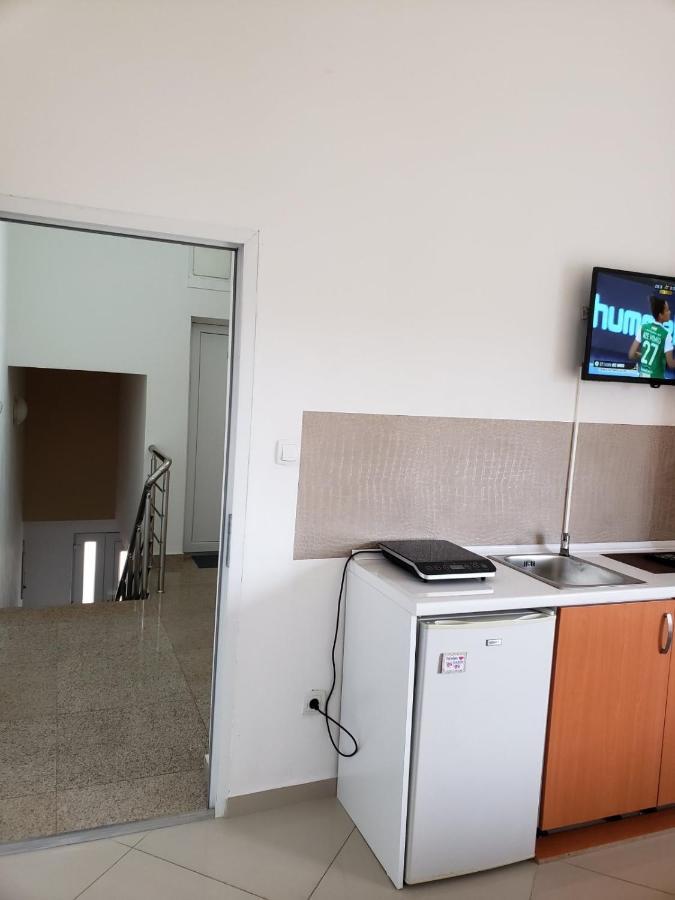 Apartments Petricevic Sutomore Ngoại thất bức ảnh