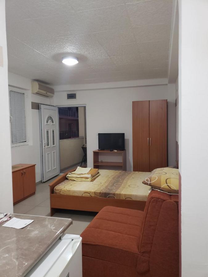 Apartments Petricevic Sutomore Ngoại thất bức ảnh